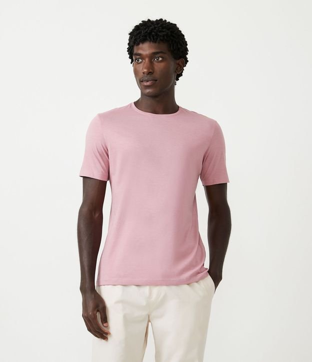 Remera Slim Básica en Algodón Peruano con Cuello Redondo