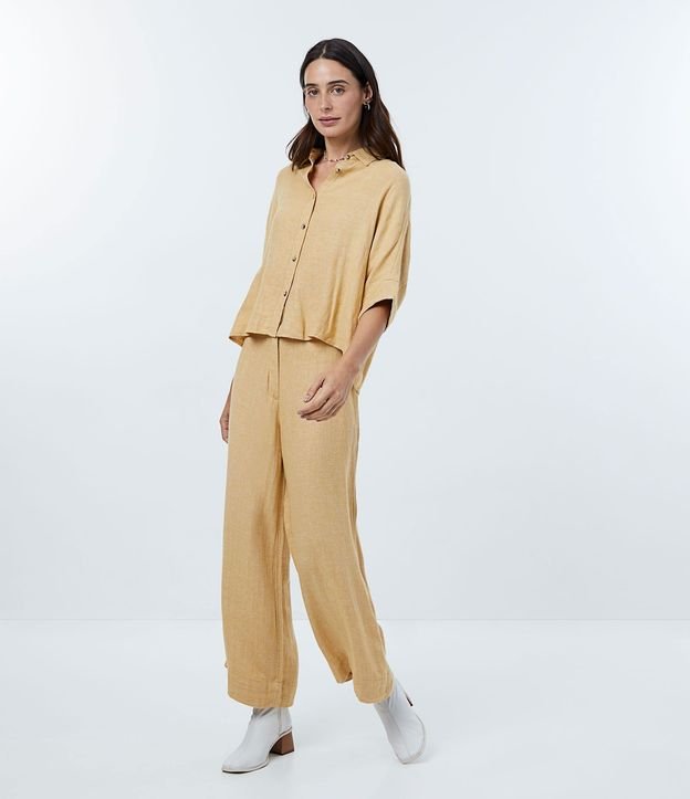 Camisa en Viscolino con Detalle Pespuntado 4