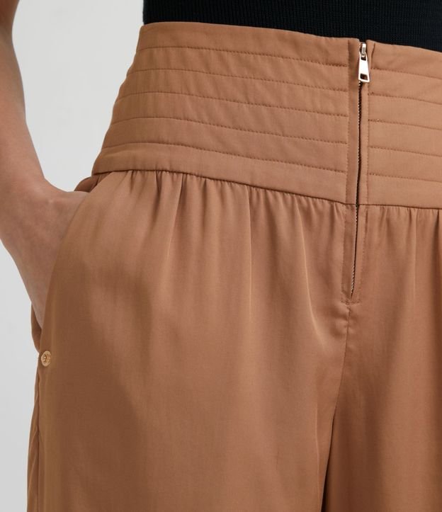 Pantalón en Liocel con Cintura Ancha y Pespuntado 3