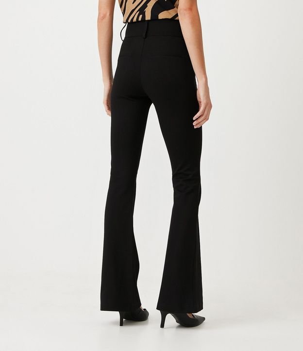 Pantalón Flare Básica en Punto Roma con Botones y Cintura Ancha 3