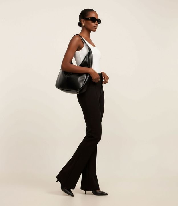Pantalón Flare Básica en Punto Roma con Botones y Cintura Ancha 7