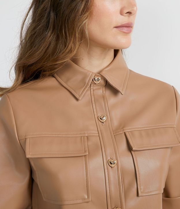 Camisa en Material Sintético con Botones de Corazón 4