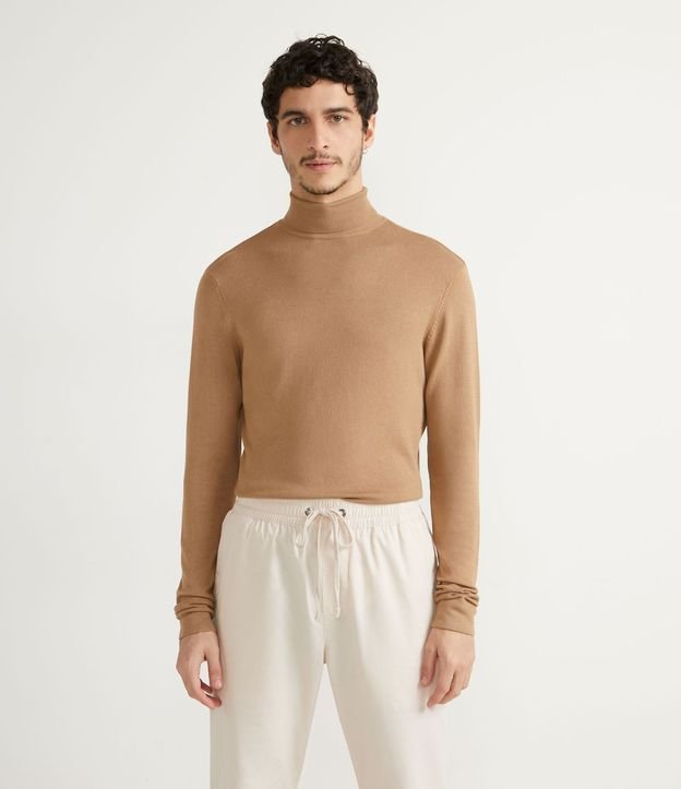 Suéter Slim en Punto con Textura y Cuello Alto