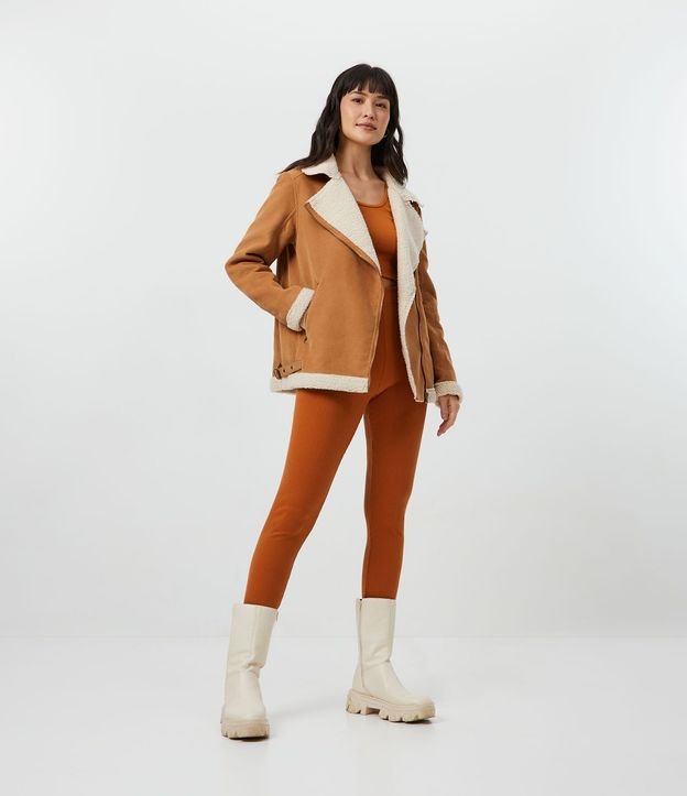 Campera Alargada en Terciopelo con Forro en Sherpa 5