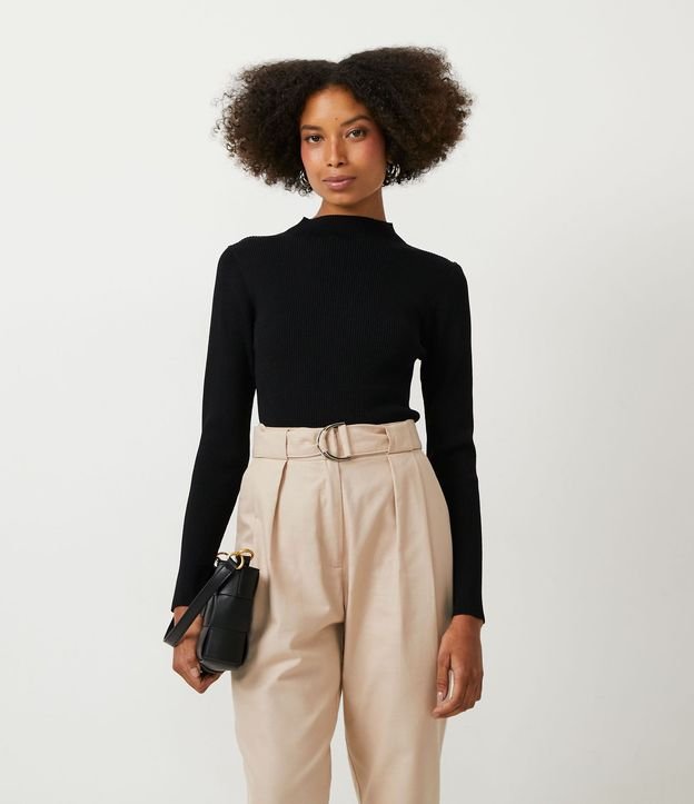 Blusa Básica en Tejido de Punto Acanalada con Cuello Alto