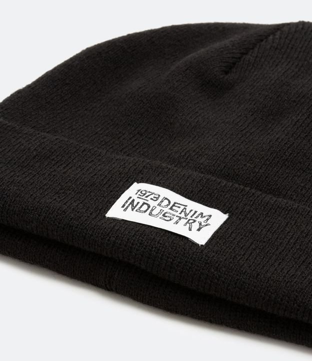 Gorro Básico con Etiqueta Frontal 6