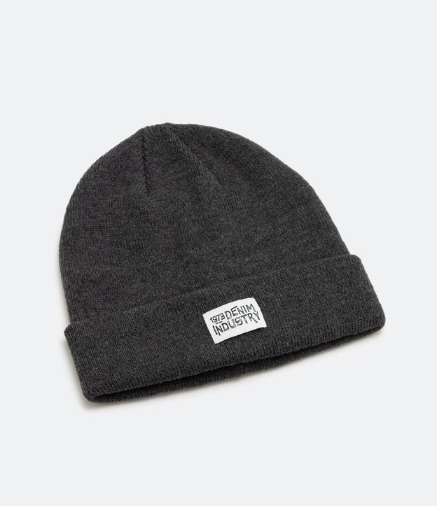 Gorro Básico con Etiqueta Frontal 3