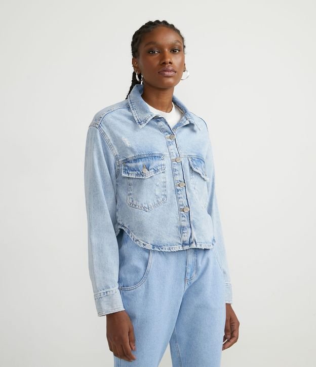 Camisa Cropped Jeans con Desgastes
