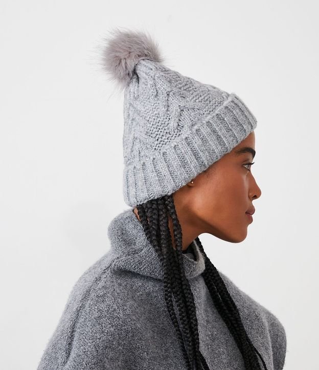 Gorro Texturizado con Dobla y Pompón