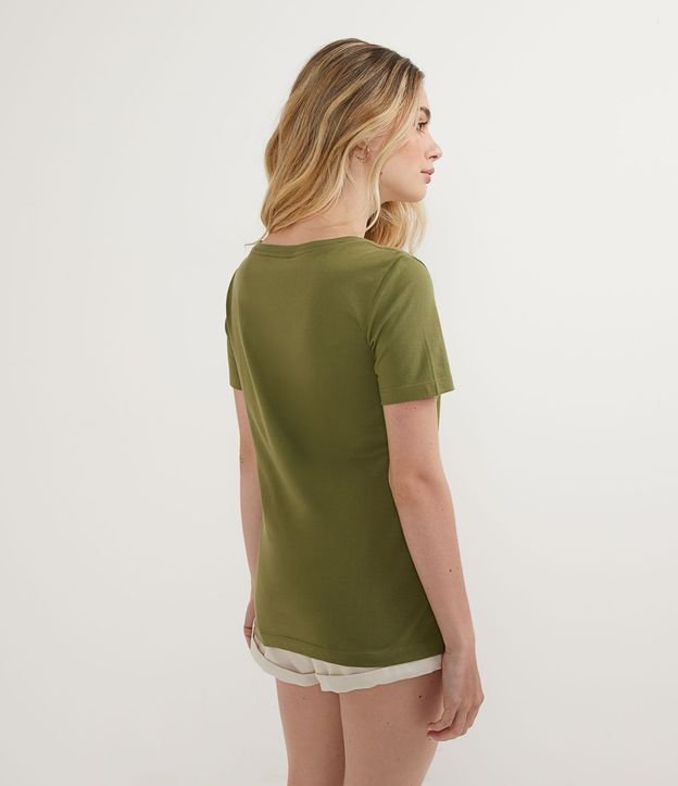 Remera en Algodón con Cuello V y Manga corta 2