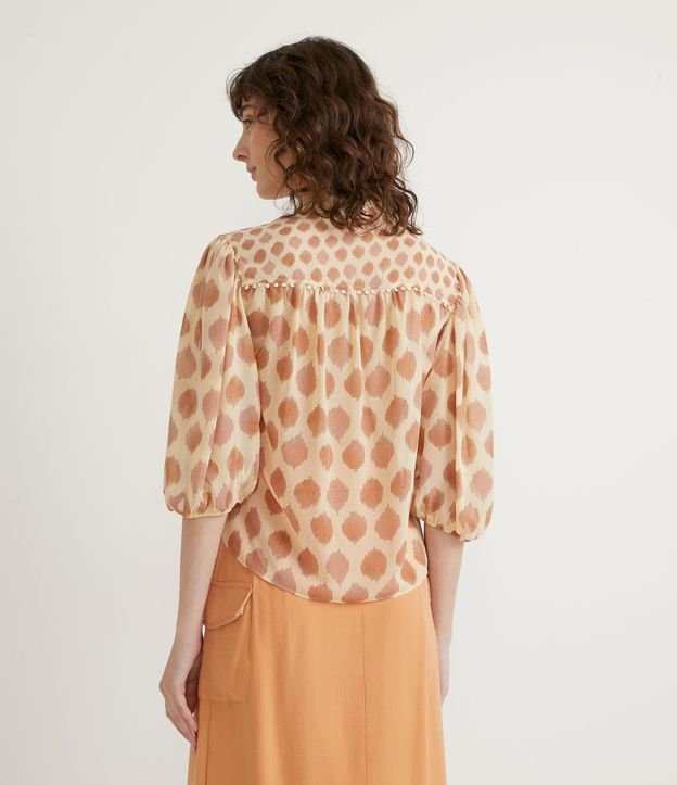 Camisa Manga 3/4 en Chiffon con Estampado Lunares Irregulares 2