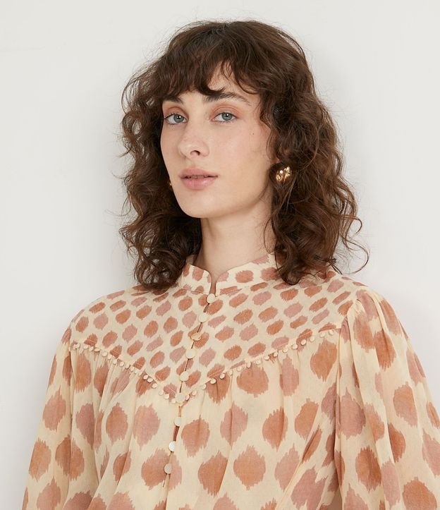 Camisa Manga 3/4 en Chiffon con Estampado Lunares Irregulares 3