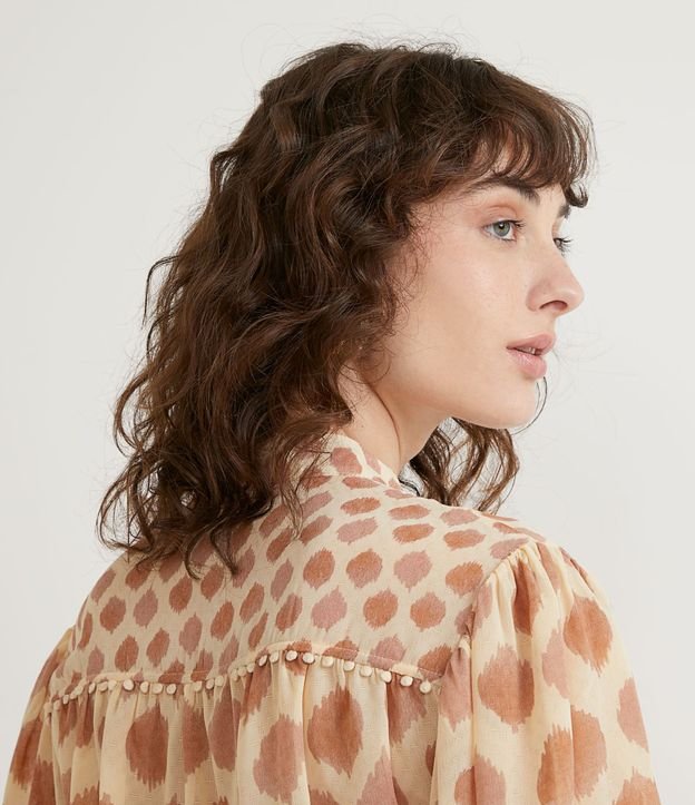 Camisa Manga 3/4 en Chiffon con Estampado Lunares Irregulares 4