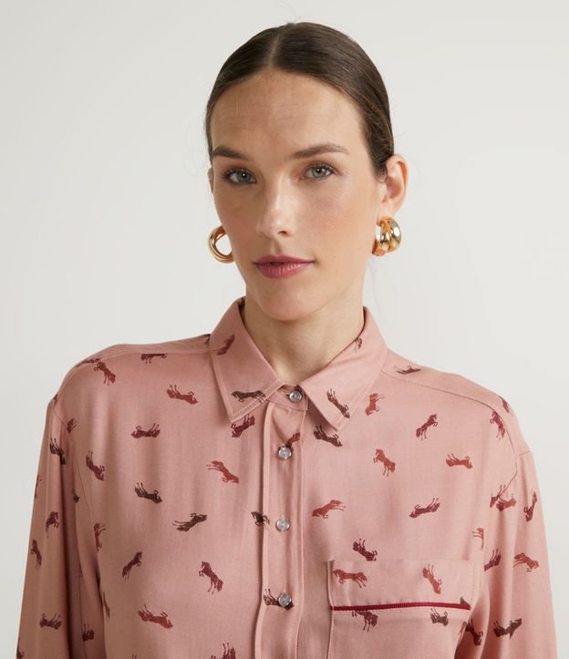 Camisa en Viscosa con Estampado de Caballos 3