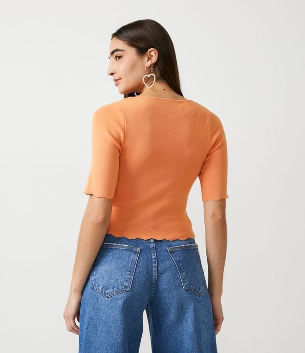 Blusa de Punto con Escote Cuadrado y Volados en la Barra 4