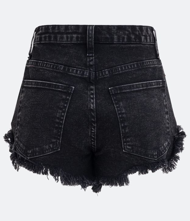 Short Hot Pants en Jeans con a Terminación Deshilachada 8