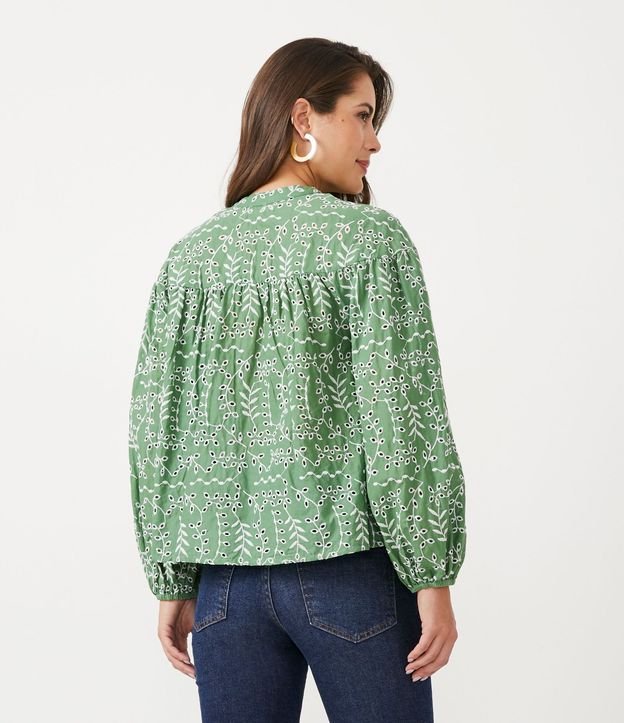 Blusa Bata en Laise con Mangas Abullonadas 3
