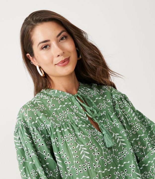 Blusa Bata en Laise con Mangas Abullonadas 4