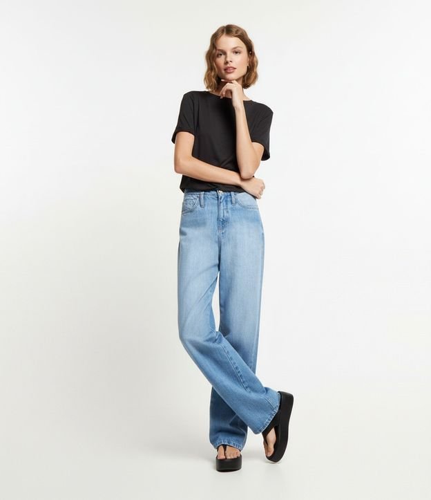 Blusa Básica en Viscosa con Manga Dobrada 5