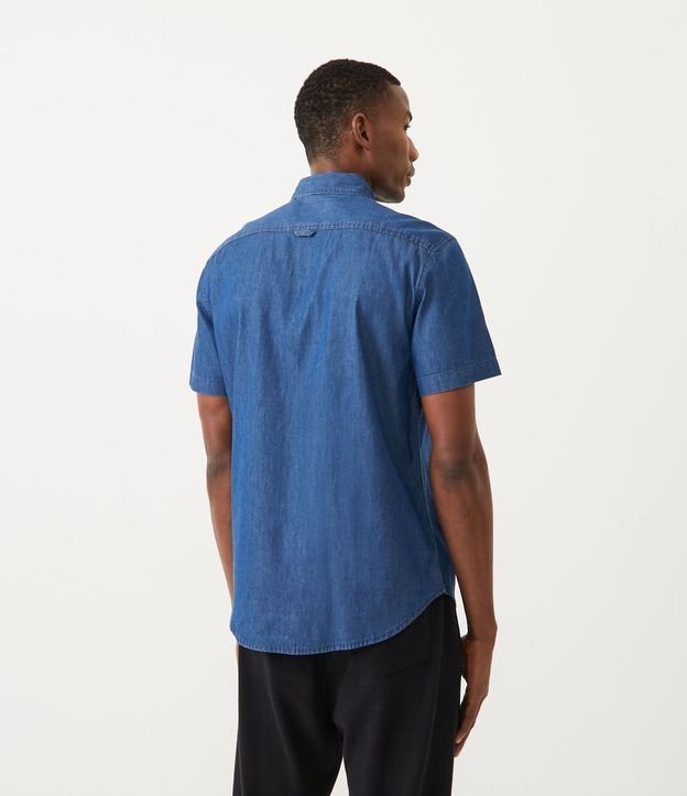Camisa Comfort en Algodón con Bolsillo Frontal 3