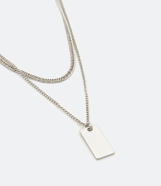 Collar Capas en Metal con Placa