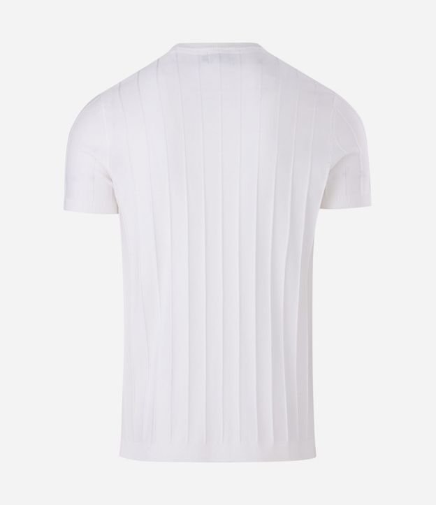 Remera Slim en Viscosa con Textura de Rayas y Manga Corta 12