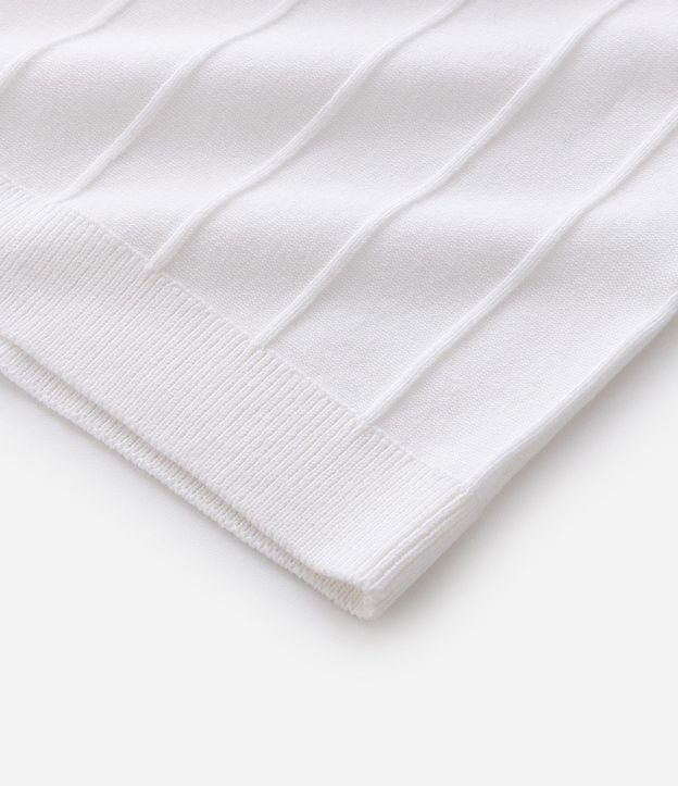 Remera Slim en Viscosa con Textura de Rayas y Manga Corta 15