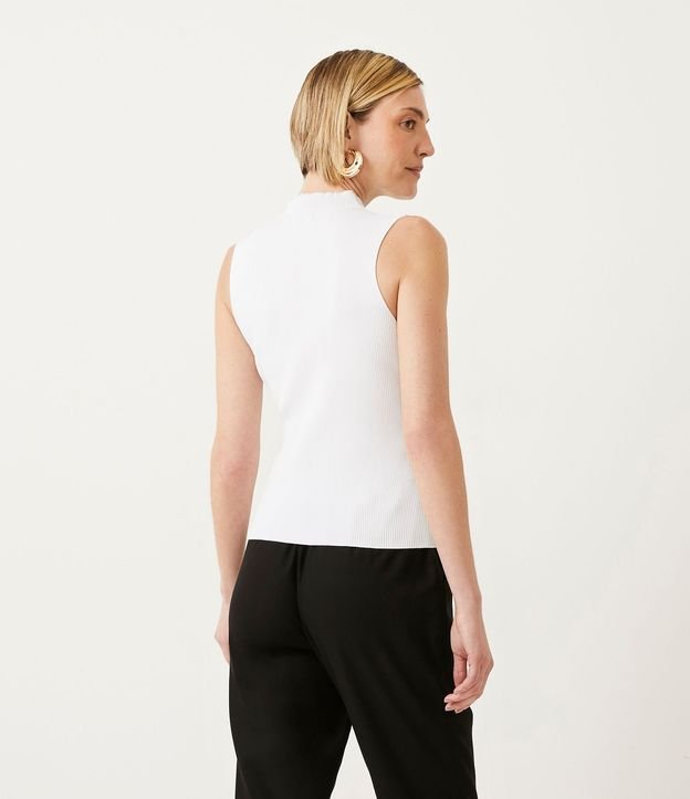 Blusa Musculosa Básica de Punto con Cuello Alto 3