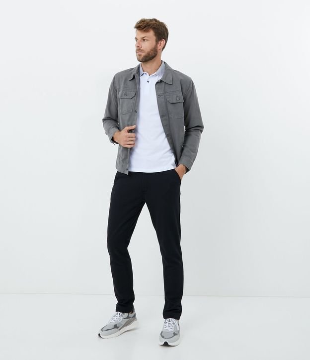 Polo Slim en Algodón con Botones y Detalles Contrastantes 3