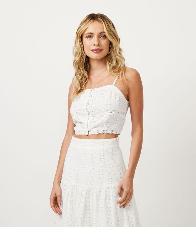 Blusa Musculosa Cropped en Laise con Entremedios y Botones Aplicados