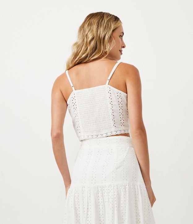 Blusa Musculosa Cropped en Laise con Entremedios y Botones Aplicados 3