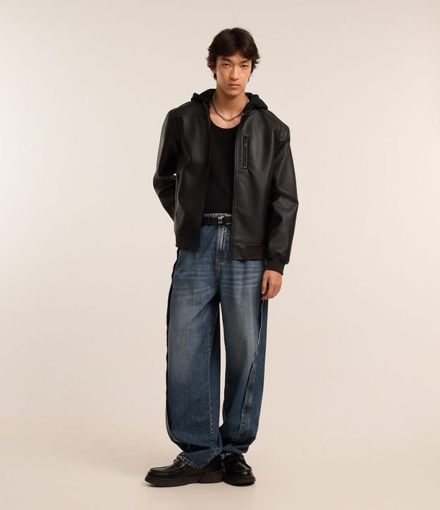 Campera con Capucha y Cierre Frontal 2