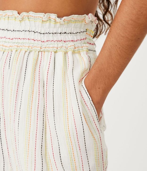 Pantalón Carrot Cintura Alta en Algodón con Hilo Teñido Contrastante 4