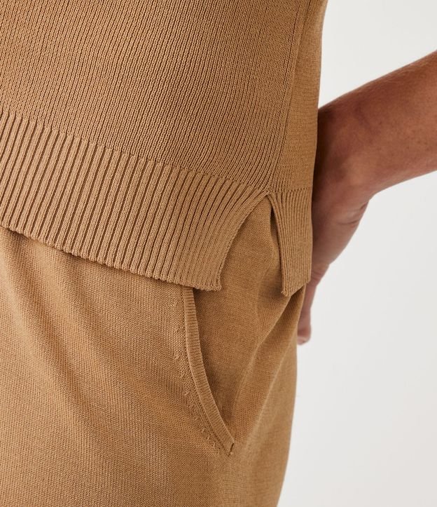 Blusa en Tejido de Punto con Mangas Cortas Cremallera en el Cuello 6