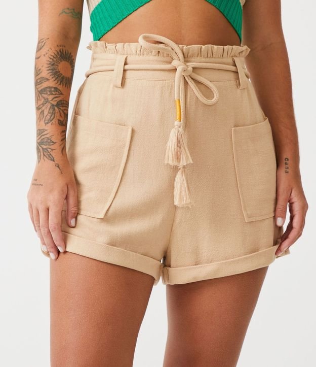 Short Clochard en Viscolino con Cinturón Cuerda y Bolsillo 2
