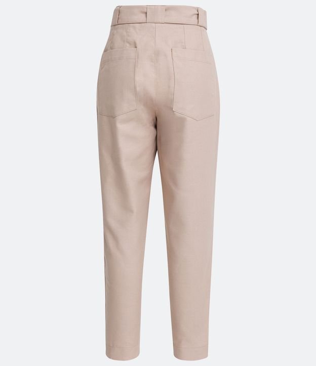 Pantalón Carrot en Algodón con Cinturón 9