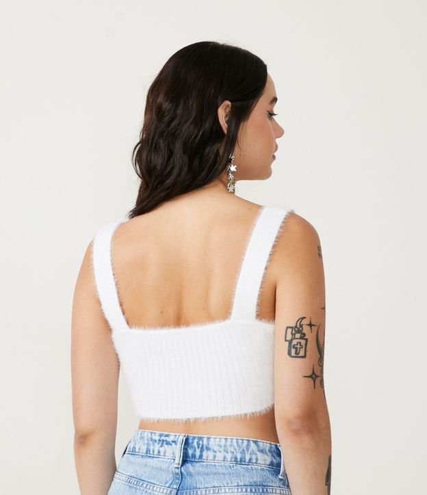 Blusa Cropped sin Manga de Punto Acanalado y con Pelitos 3