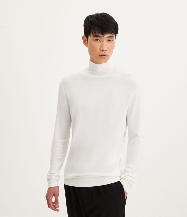 Suéter Slim en Punto con Textura y Cuello Alto