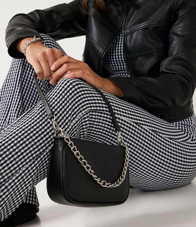 Cartera Transversal Baguette con Correa de Cadena 10