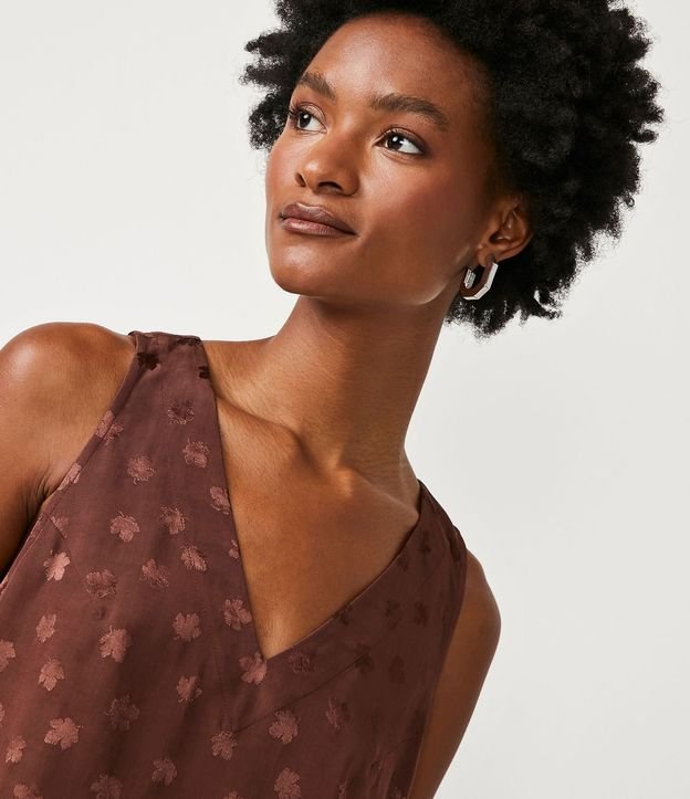 Blusa en Jacquard con Escote V 5