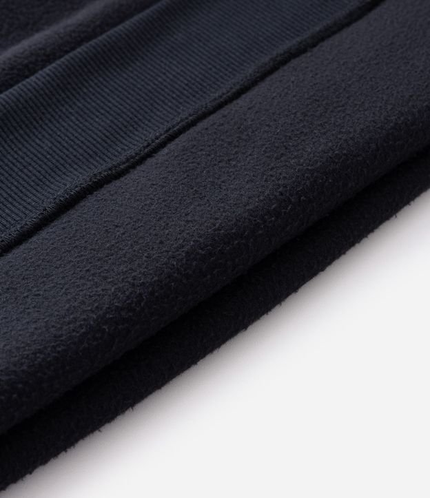 Buzo Cerrado en Fleece con Capucha y Bolsillo Canguro 8