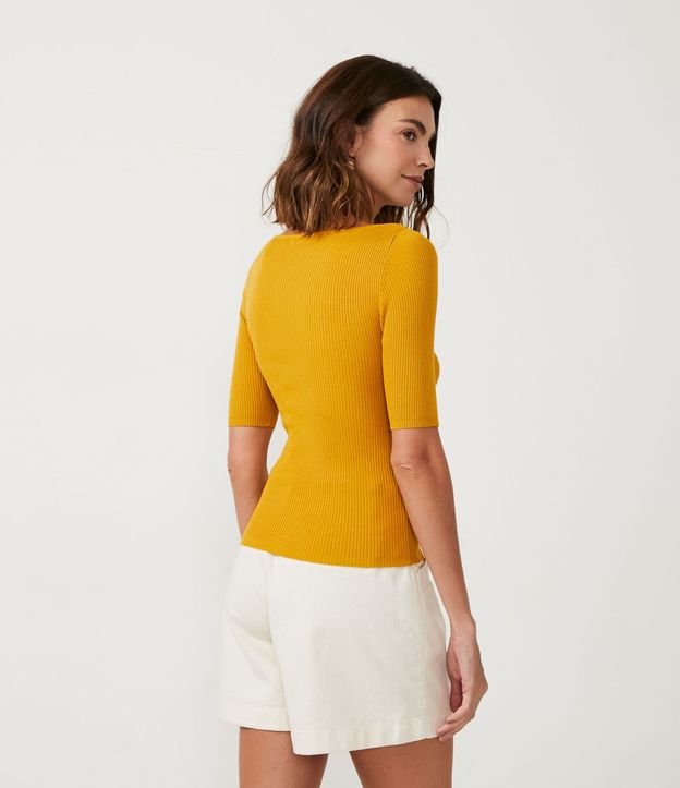 Blusa de Punto Acanalada con Cuello Barco 3