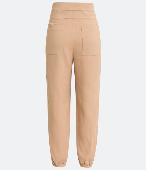 Pantalón Carrot en Crepé con Botones de León 6