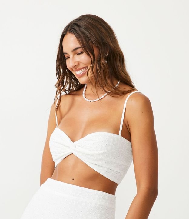 Blusa Musculosa Cropped en Laise Texturizado con Detalles Retorcido