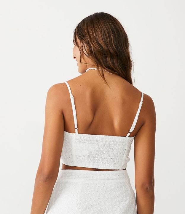 Blusa Musculosa Cropped en Laise Texturizado con Detalles Retorcido 4