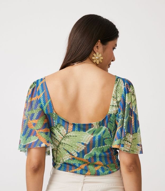 Blusa Cropped con Manga Godê y Estampado Follajes 4