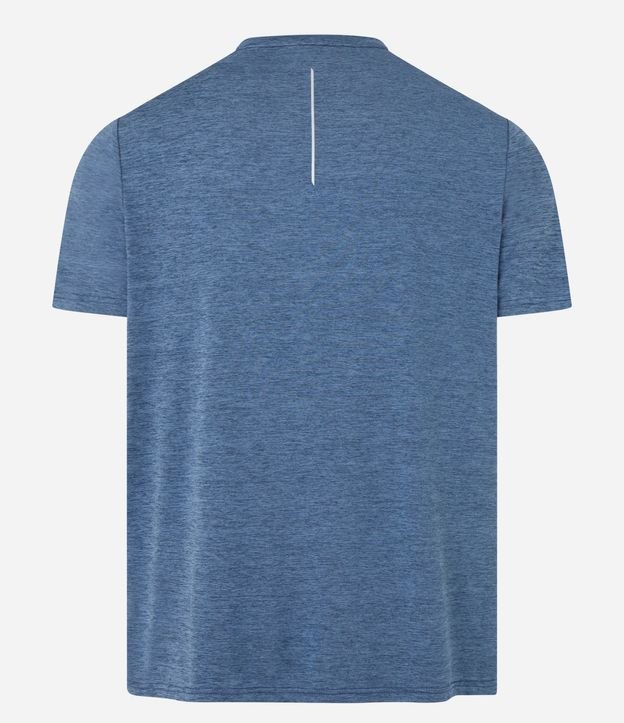 Remera Deportiva con Tecnologia Dry y Detalles Reflectantes 7