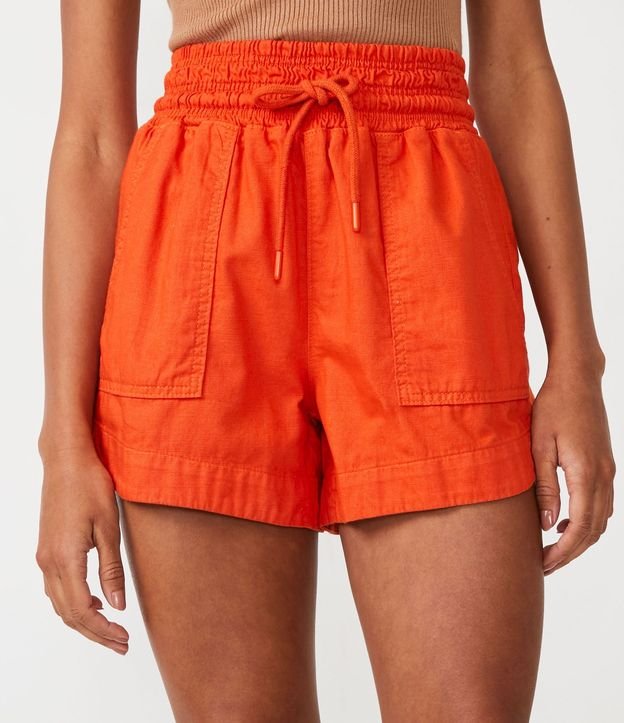 Short Runner en Liocel con Bolsillos Aplicados 3
