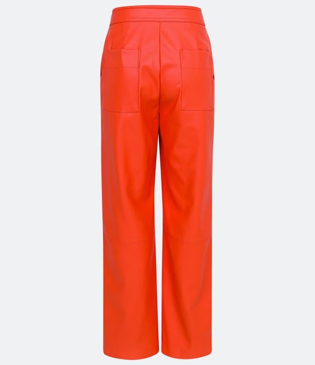 Pantalón Recto en Material Sintético con Botón Diferenciado 6