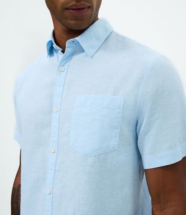 Camisa Comfort Básica en Lino con Bolsillo Delantero 5